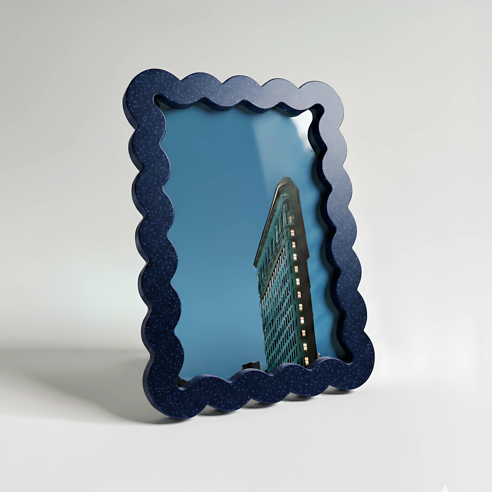 Magnetic Modular Wavey Plastic Frame - Twinkling Blue - 5x7 Inch