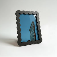 Magnetic Modular Wavey Plastic Frame - Black - 5x7 Inch