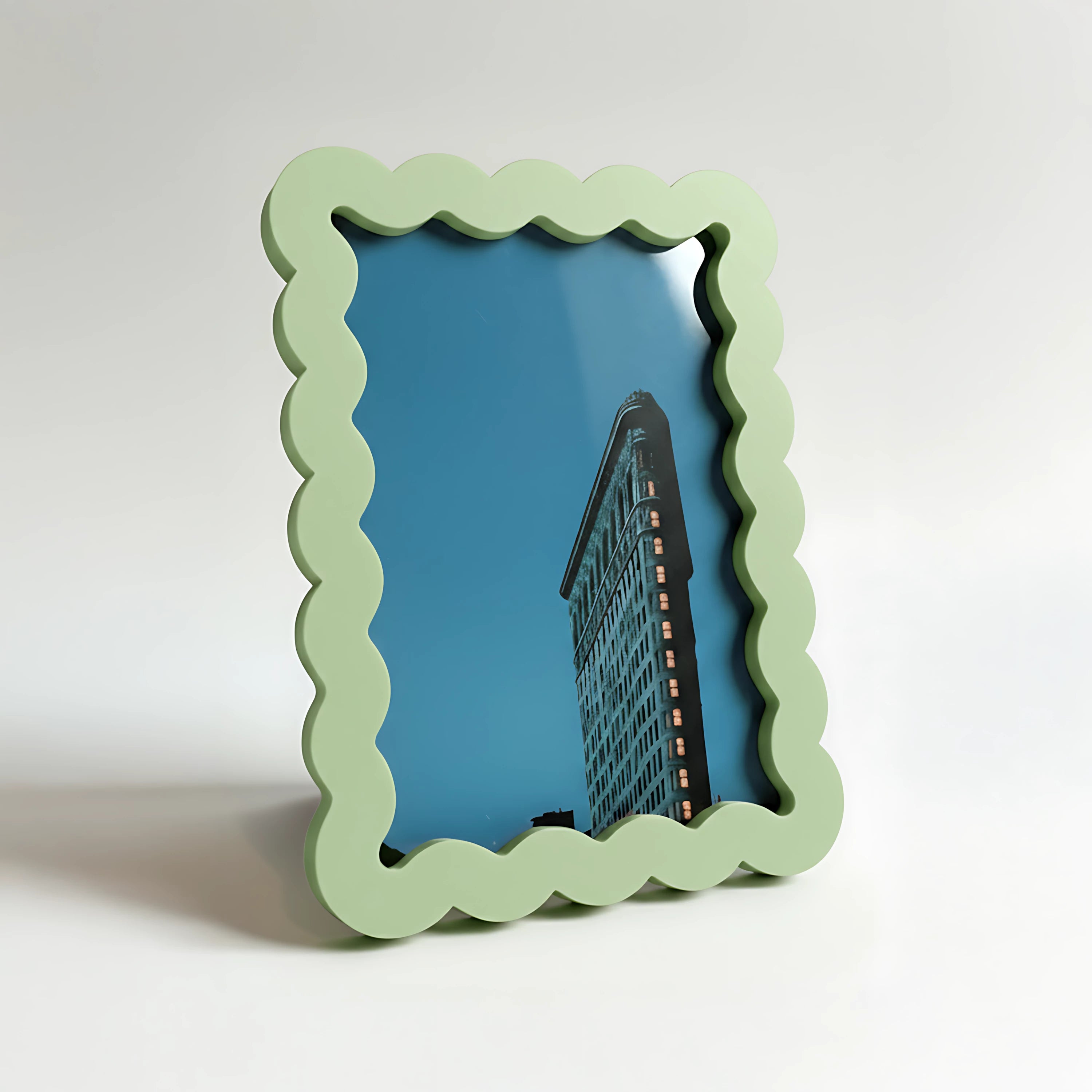 Magnetic Modular Wavey Plastic Frame - Sage Green - 5x7 Inch