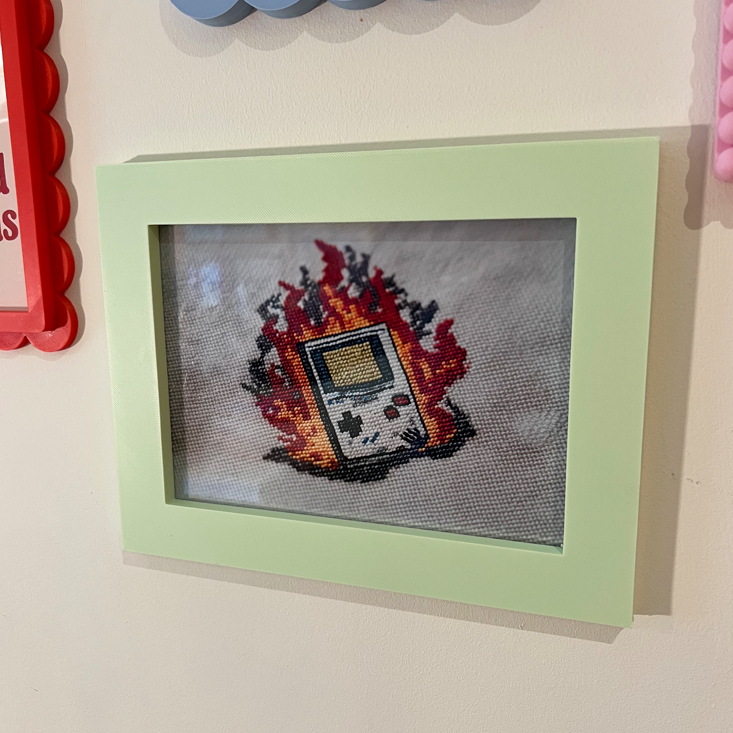 Magnetic Modular Solid Plastic Frame - Silver Metal