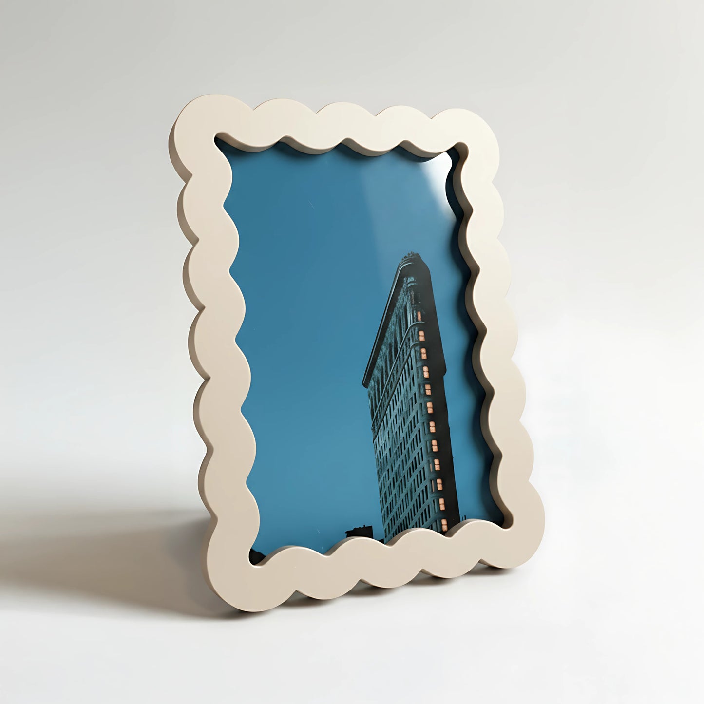 Magnetic Modular Wavey Plastic Frame - Champagne - 5x7 Inch
