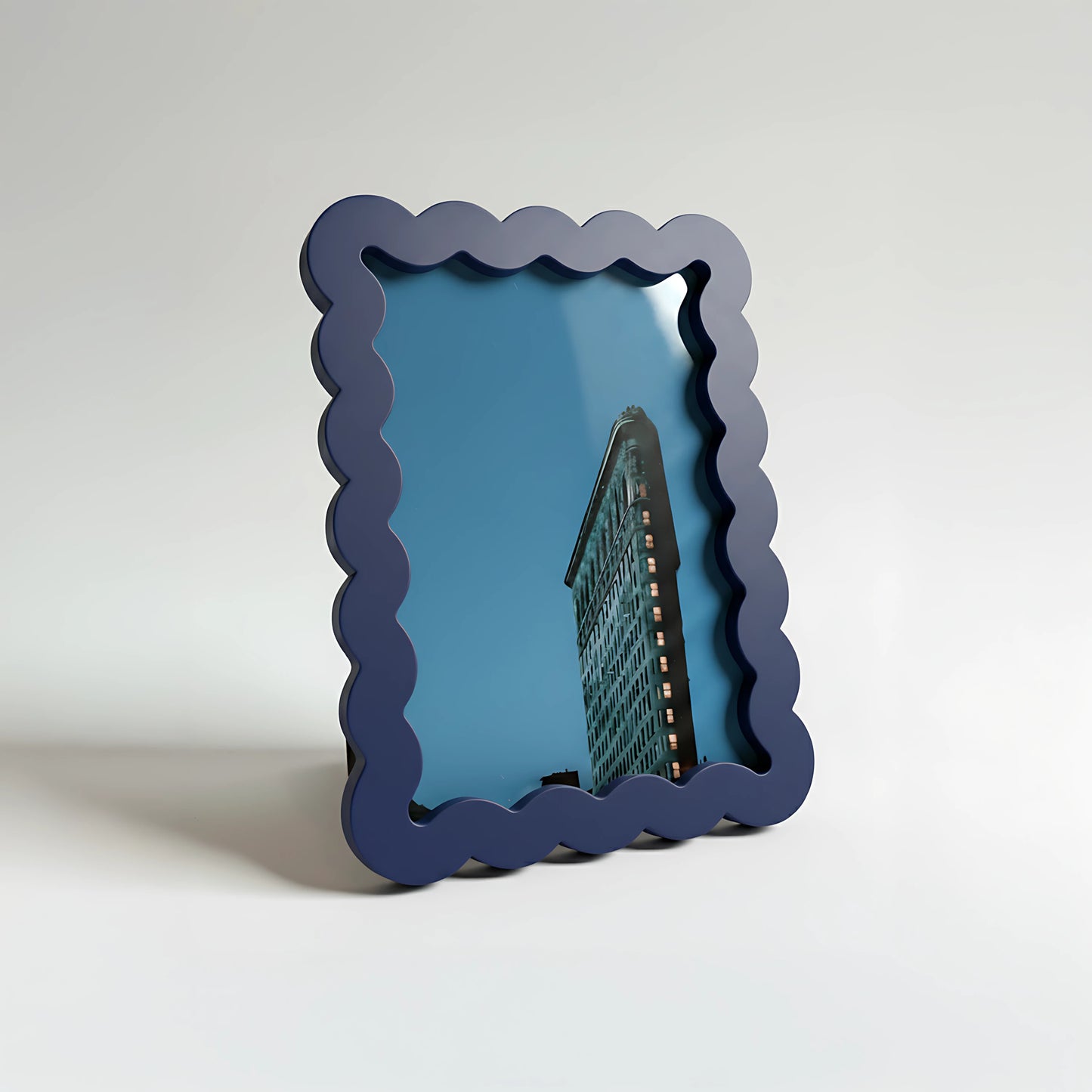 Magnetic Modular Wavey Plastic Frame - Navy - 5x7 Inch
