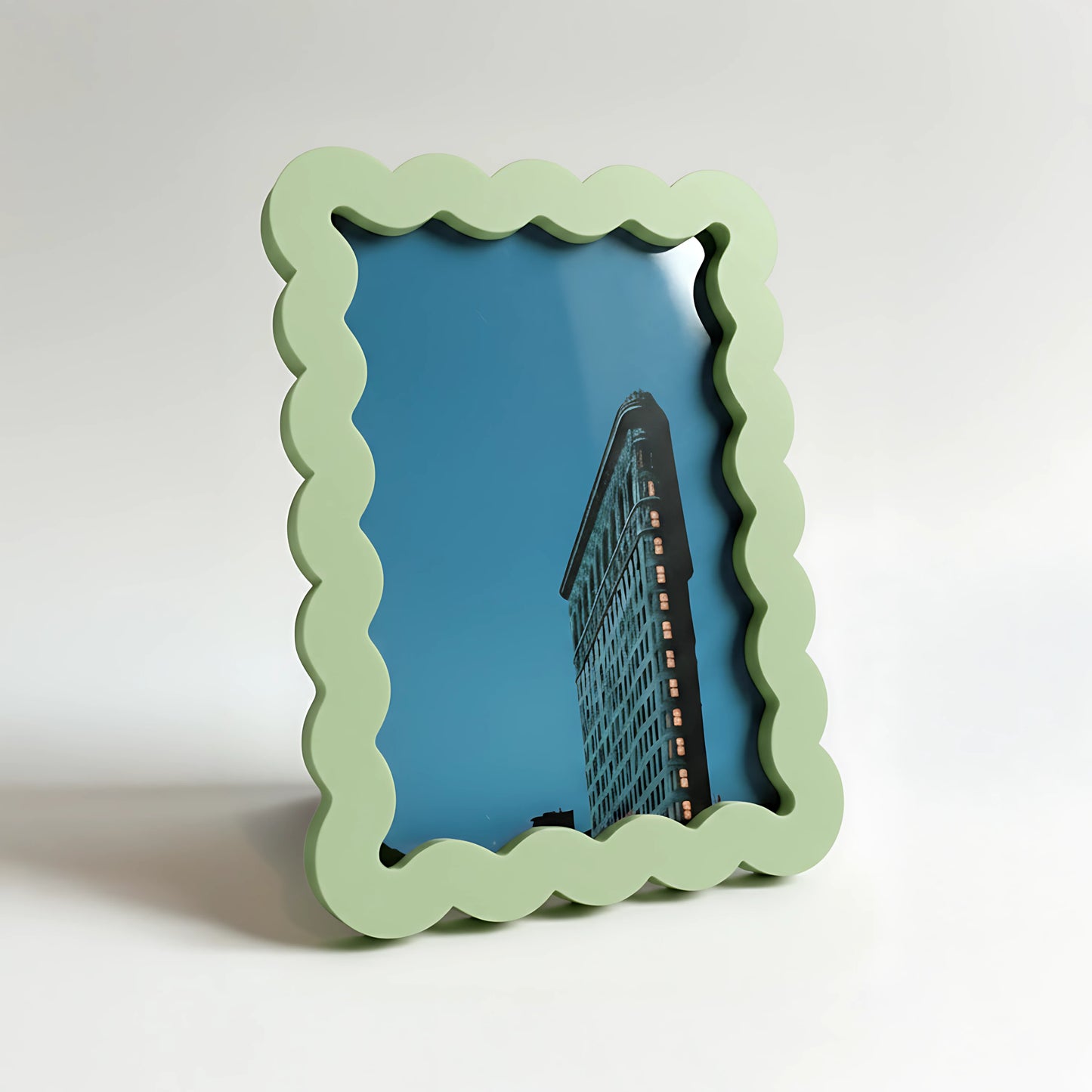 Magnetic Modular Wavey Plastic Frame - Sage Green - 5x7 Inch